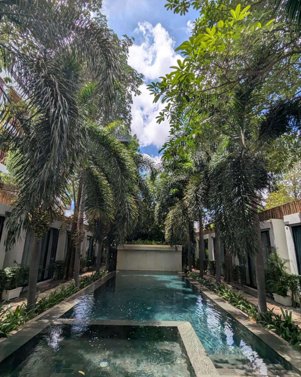 Tunnel Urban Retreat Hotel Siem Reap Buitenkant foto